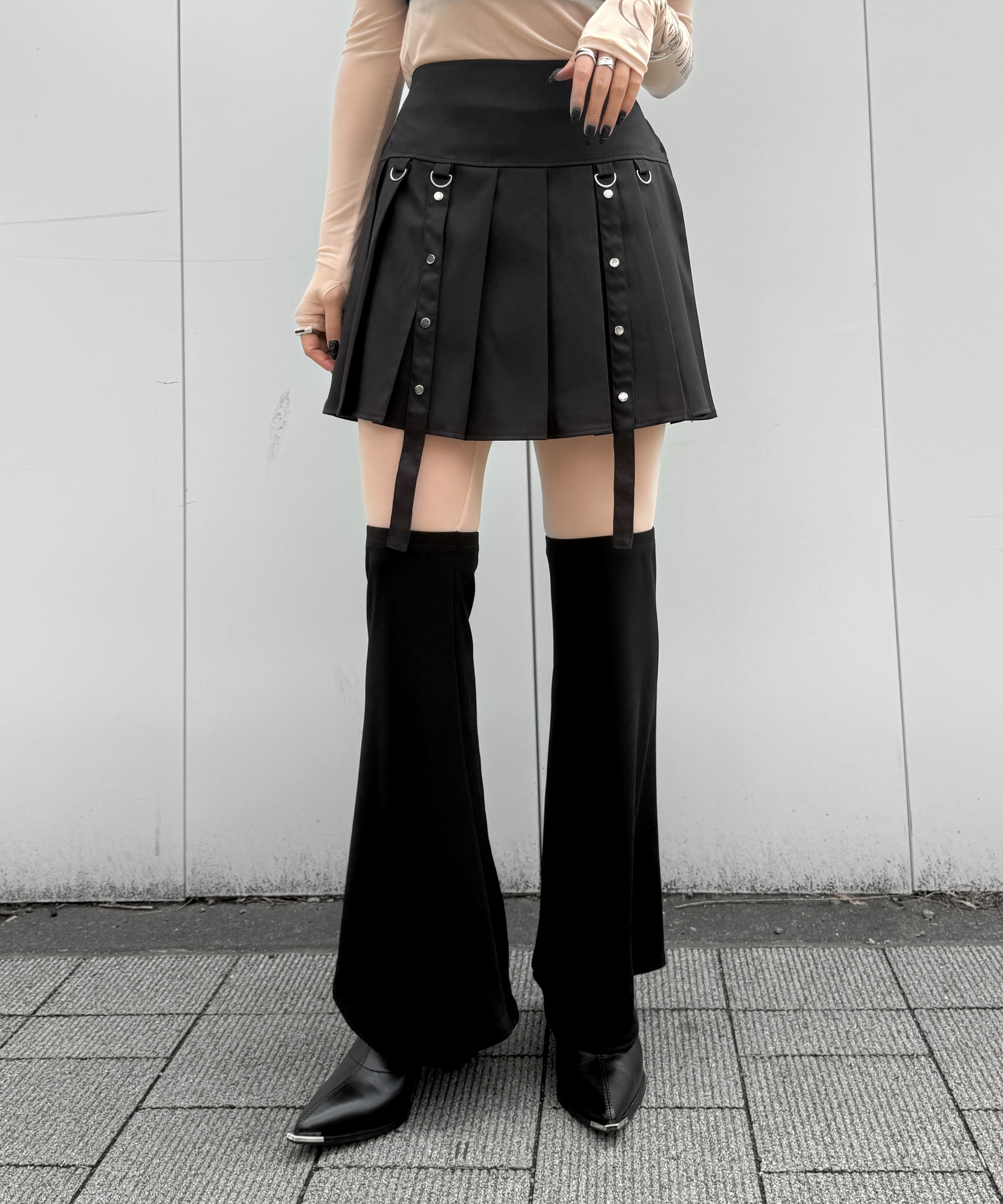 Leg warmer design pants