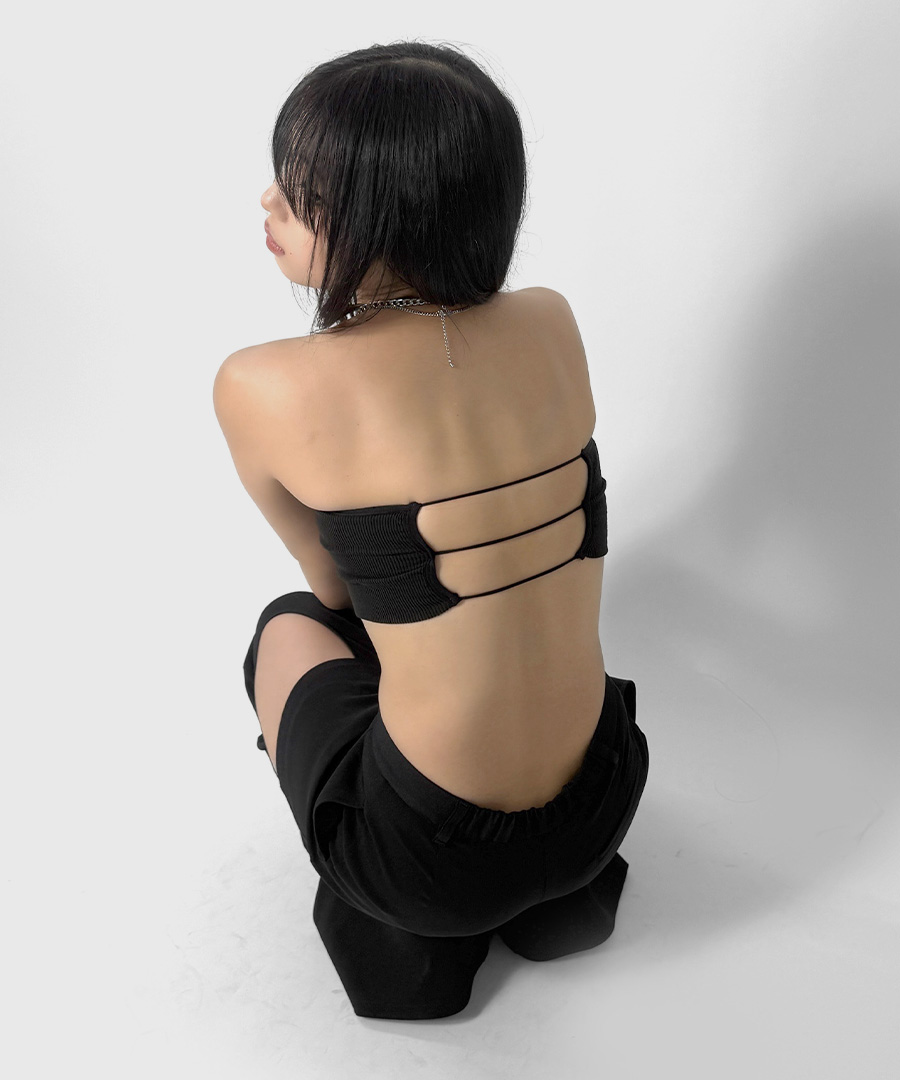 Back design cup bare top