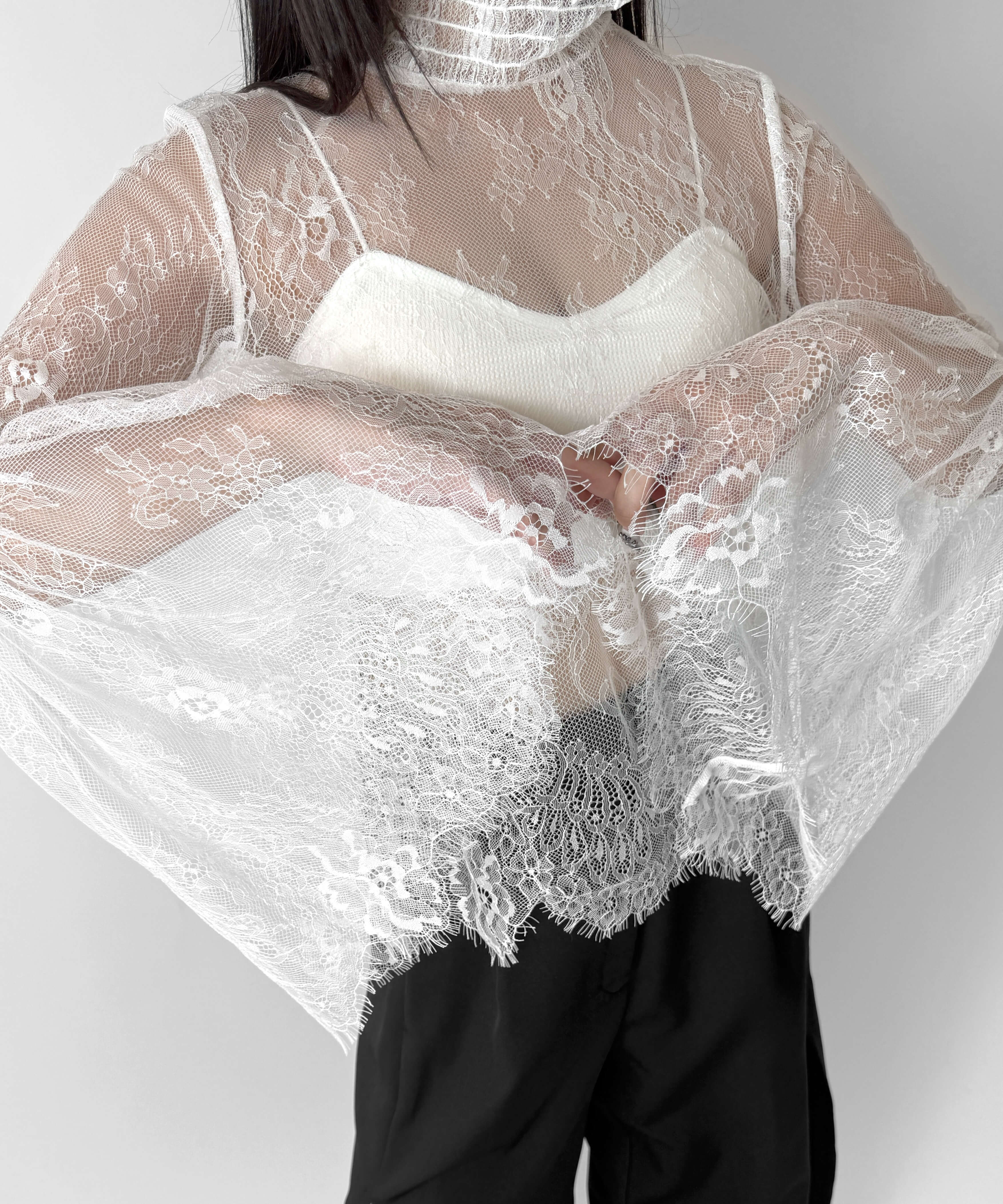 Trumpet sleeve lace tops