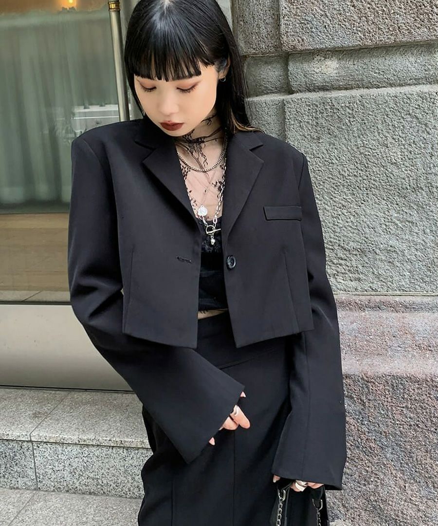 Flare cuffs cropped jacket