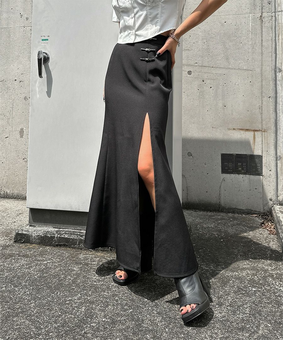 Pin design mermaid skirt